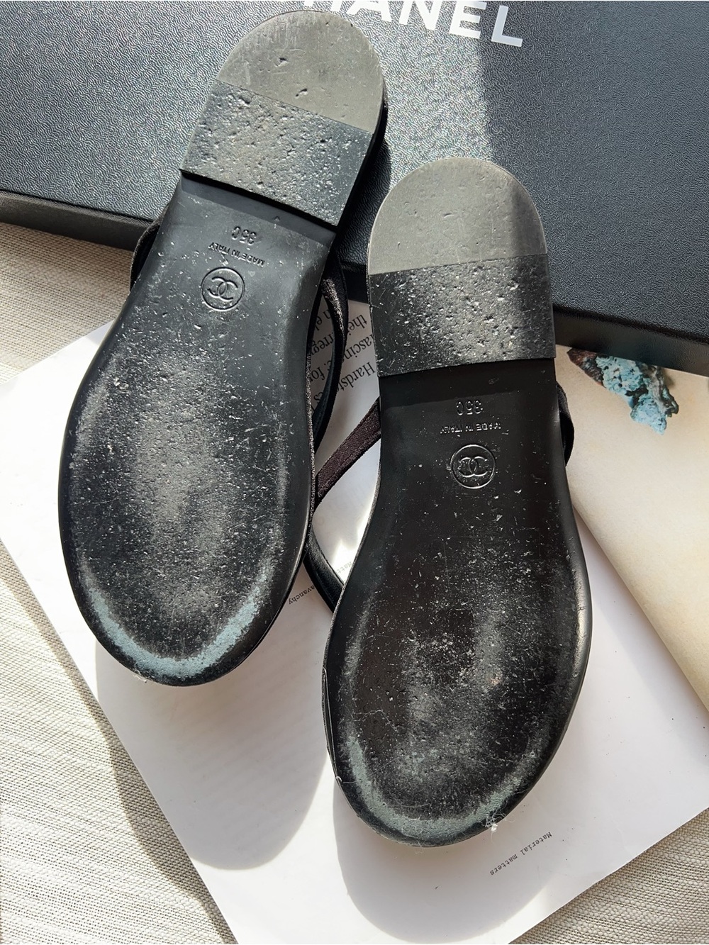 Chanel Velvet Crystal CC Thong Sandals 35 Black - Picture 4 of 4